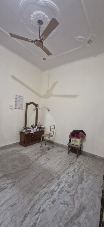 Living Room in 1.5 BHK Independent House at Sector 3 – for Rent