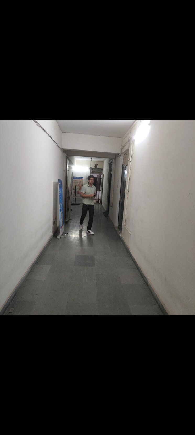 undefined, paschim vihar Commercial Office Space 1200 Sq.Ft. In Paschim Vihar Delhi 9330176