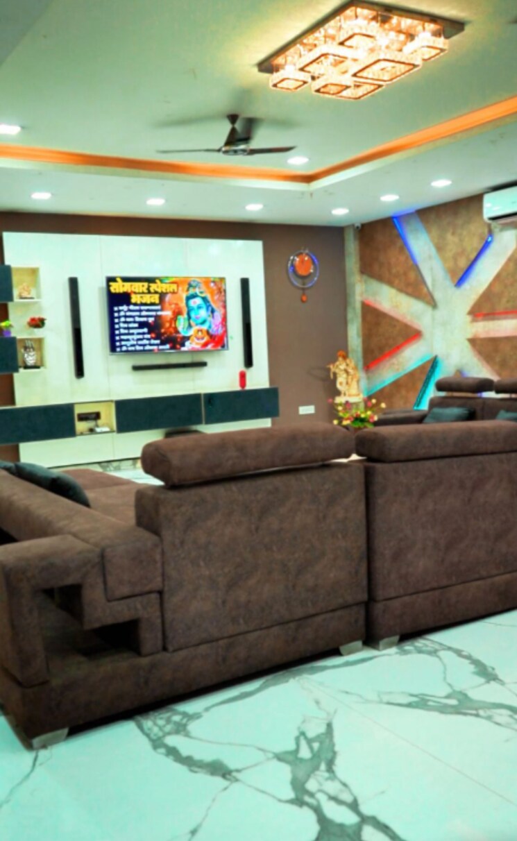 Bedroom, gandhi nagar 5 Bedroom 350 Sq.Yd. Independent House In Gandhi Nagar Ghaziabad 9330177