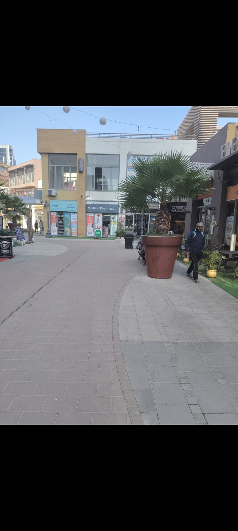  Parking, m3m-urbana Commercial Shop 1000 Sq.Ft. In Sector 67 Gurgaon 9330187