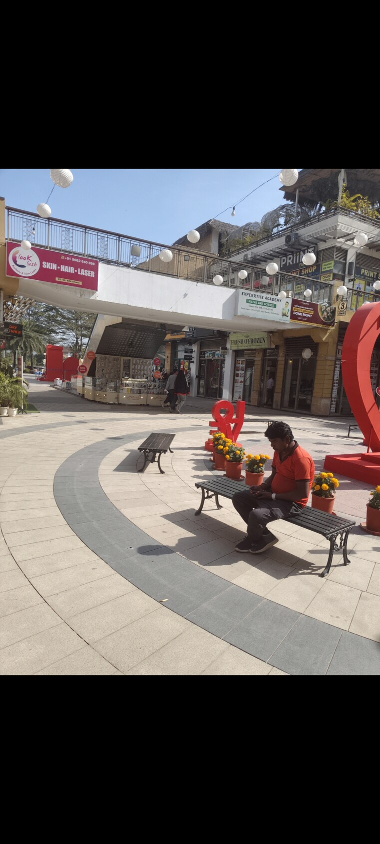  Parking, m3m-urbana Commercial Shop 450 Sq.Ft. In Sector 67 Gurgaon 9330193