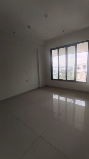 Room in 3 BHK Apartment at Kalpataru Jade Residences, Baner – for Rent