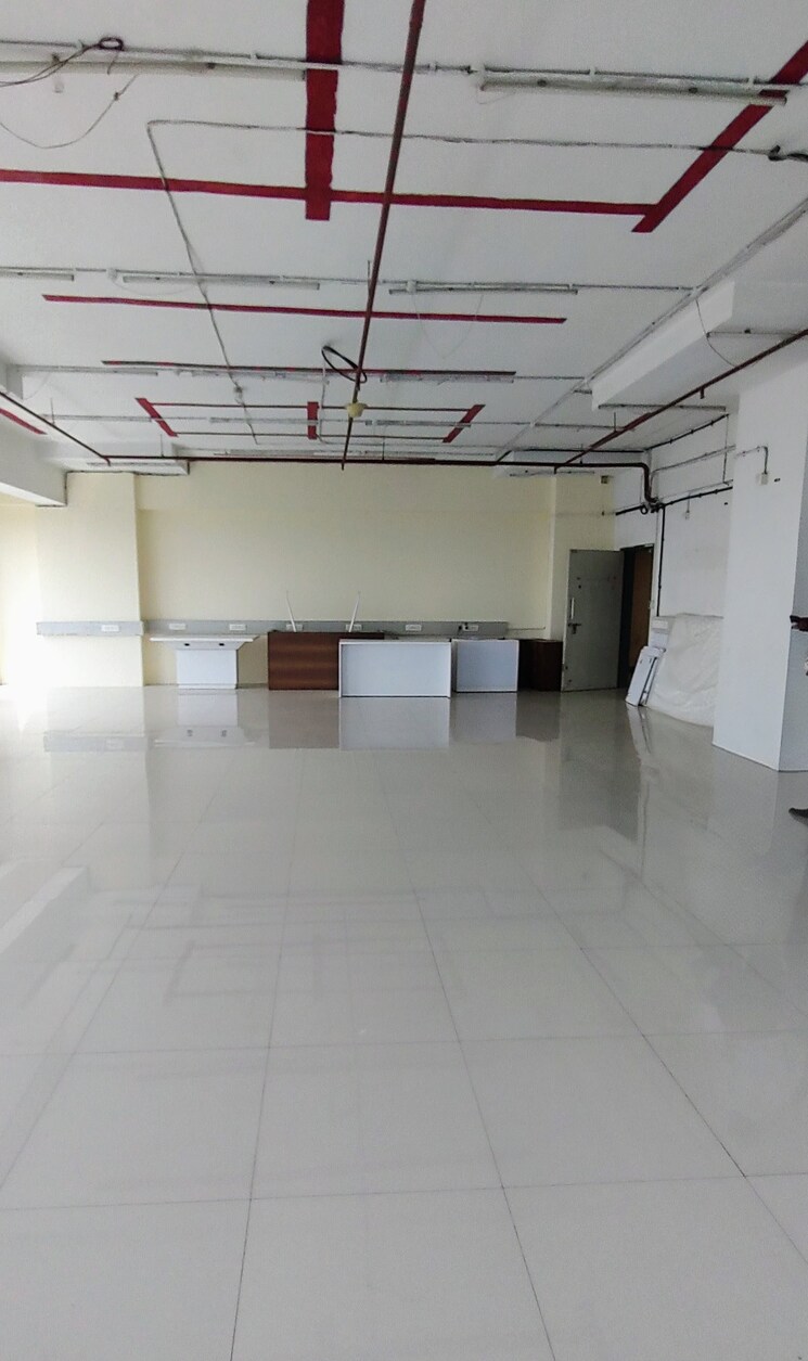 Common Area, rupa-solitaire Commercial Office Space in IT/SEZ 2440 Sq.Ft. In Kopar Khairane Navi Mumbai 9330205