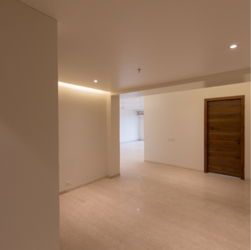 Room in 4 BHK Apartment at Dharvesh Pearl Heights, Govind Dham – for Sale