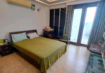 Bedroom in 4 BHK Builder Floor at Sukhdev Vihar – for Sale