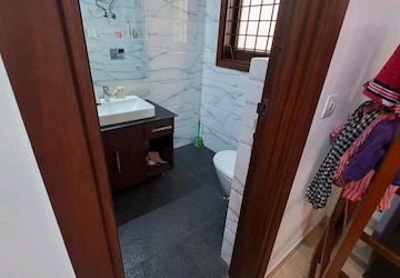 Balcony in 4 BHK Builder Floor at Sukhdev Vihar – for Sale