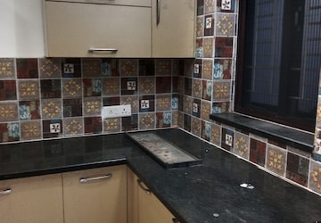 Kitchen in 2 BHK Builder Floor at Sector 25 – for Rent