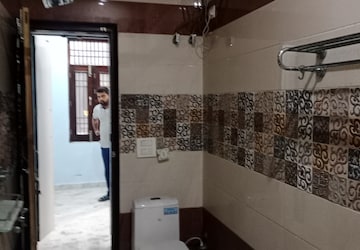 Bathroom in 2 BHK Builder Floor at Sector 25 – for Rent