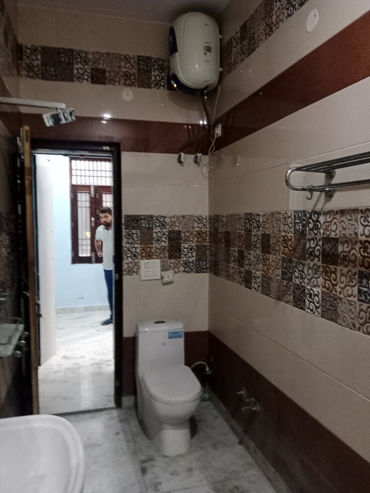Bathroom, sector 25 2 Bedroom 1085 Sq.Ft. Builder Floor In Sector 25 Panipat 9330246