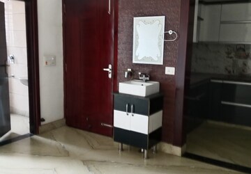 Room in 2 BHK Builder Floor at Sector 25 – for Rent