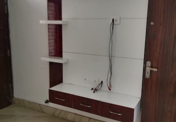 Room in 2 BHK Builder Floor at Sector 25 – for Rent