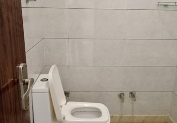 Bathroom in 2 BHK Builder Floor at Sector 25 – for Rent