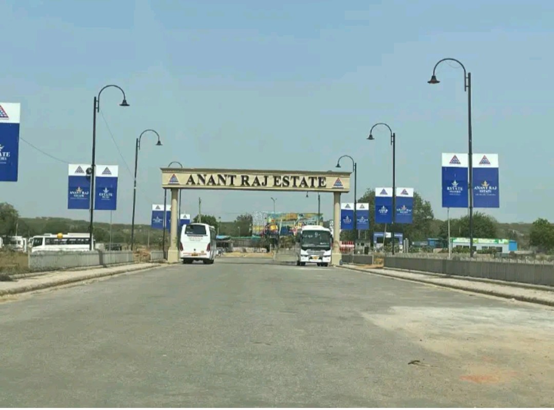 3 BHK + Study Room 275 Sq.Yd. Builder Floor in Anant Raj The Estate Floors