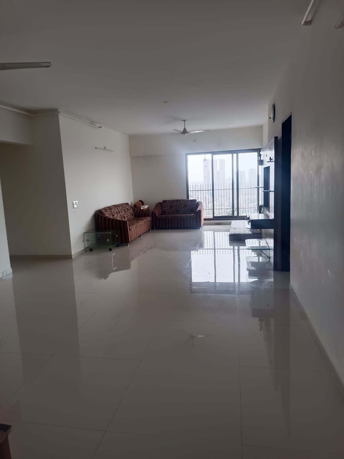 2 BHK Apartment For Rent in Maharaja Retreat CHS