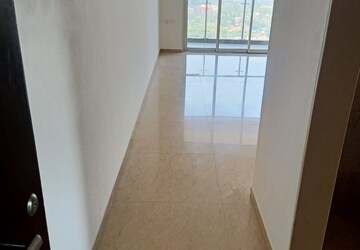 Room in 2 BHK Apartment at JP Decks, Goregaon East – for Sale