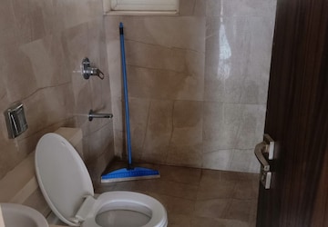 Bathroom in 2 BHK Apartment at JP Decks, Goregaon East – for Sale