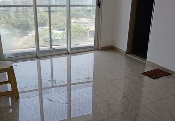 Room in 2 BHK Apartment at JP Decks, Goregaon East – for Sale
