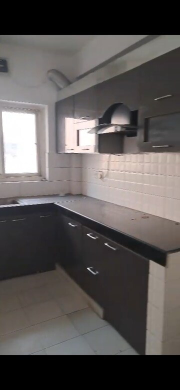 Kitchen in 3 BHK Builder Floor at BPTP District, Sector 81 – for Rent