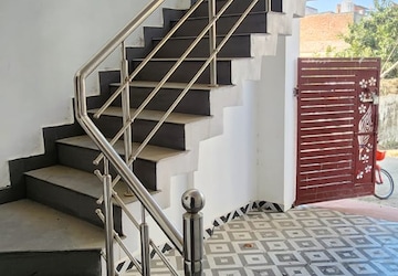 Staircase in 3 BHK Independent House at Gomti Nagar – for Sale