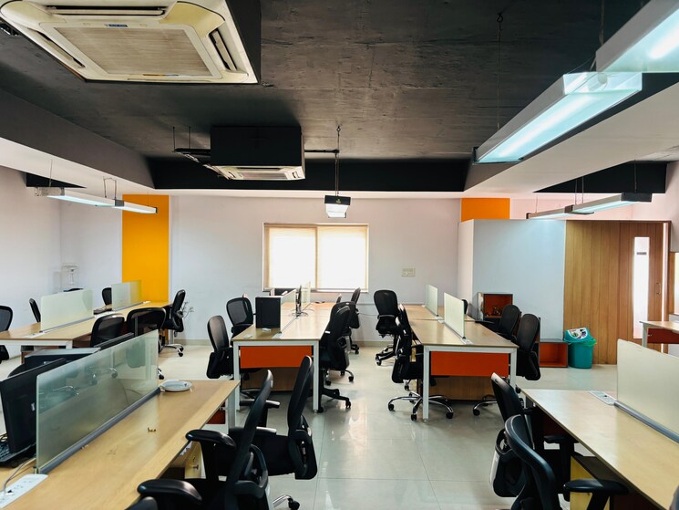 Team Area, madhapur Commercial Office Space 3025 Sq.Ft. In Madhapur Hyderabad 9330321
