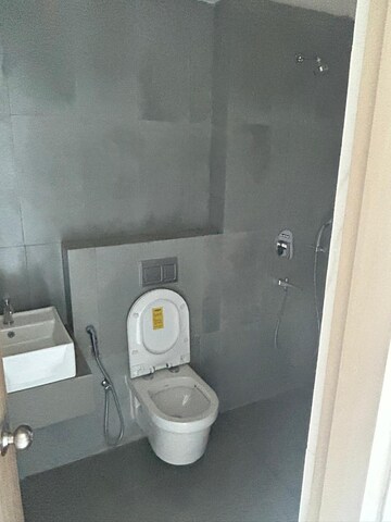 Attached Bathroom in 4 BHK Apartment at Rajesh Raj Infinia, Malad West – for Rent