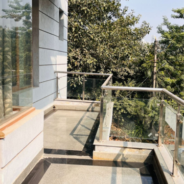 Balcony in  Pg at Sector 39 – for Rent