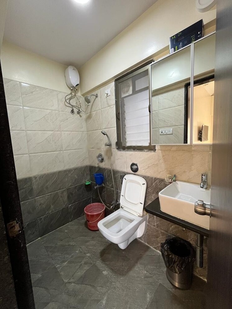 Attached Bathroom, sethia-kalpavruksh-heights 2 Bedroom 658 Sq.Ft. Apartment In Kandivali West Mumbai 9330373