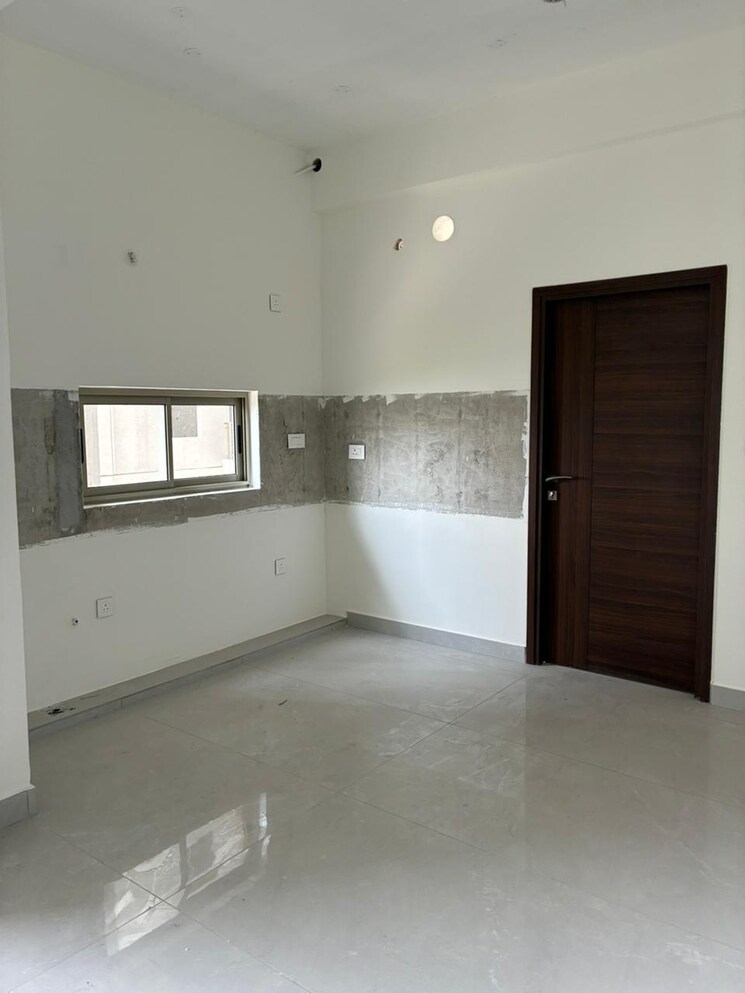 Room, hallmark-treasor 3 Bedroom 2040 Sq.Ft. Apartment In Narsingi Hyderabad 9330380
