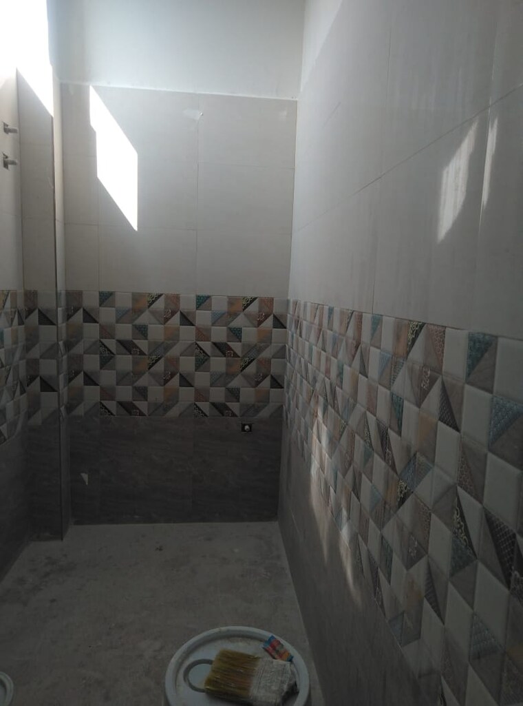 Bathroom, gandhi nagar 3 Bedroom 1500 Sq.Ft. Apartment In Gandhi Nagar Hyderabad 9330382