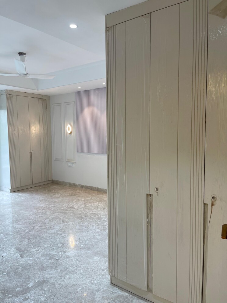 undefined, sector 45 4 Bedroom 342 Sq.Yd. Apartment In Sector 45 Gurgaon 9330394