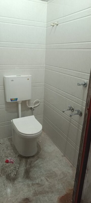 Washroom in  Warehouse at Valasaravakkam – for Rent