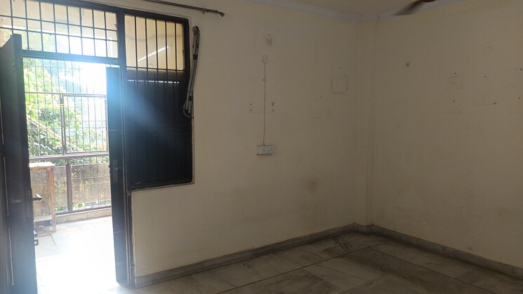 Room, patel nagar 2 Bedroom 1000 Sq.Ft. Builder Floor In Patel Nagar Delhi 9330422