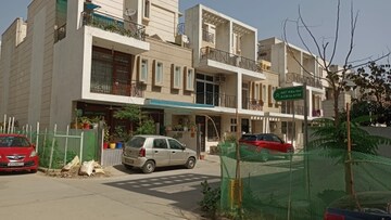 1 RK Apartment For Rent in Amrapali Dream Valley, Tech Zone 4 Greater Noida