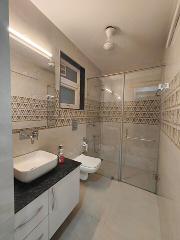 Team Area in 3 BHK Builder Floor at Chittaranjan Park – for Rent