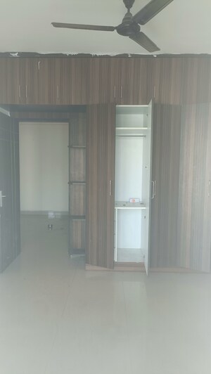 Room in 2 BHK Apartment at Aims Golf City, Sector 75 – for Rent