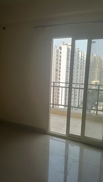 Room in 2 BHK Apartment at Aims Golf City, Sector 75 – for Rent