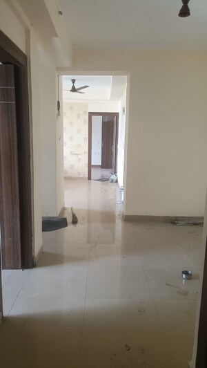 Room in 2 BHK Apartment at Aims Golf City, Sector 75 – for Rent