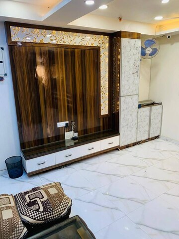Furnished Amenities in 2 BHK Apartment at Geotech Pristine Avenue, Sector 16c Greater Noida – for Rent