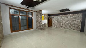 2 BHK Apartment For Rent in Vip Road
