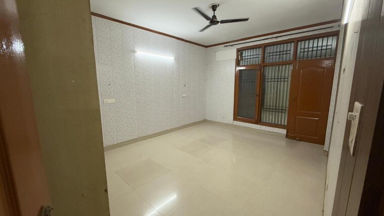 Room, vip road 2 Bedroom 1250 Sq.Ft. Apartment In Vip Road Zirakpur 9330548