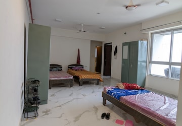 Team Area in 3 BHK Apartment at Dotom Isle, Malad West – for Rent