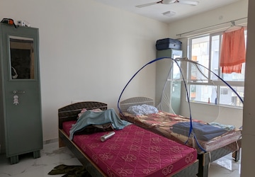 Furnished Amenities in 3 BHK Apartment at Dotom Isle, Malad West – for Rent