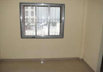 Room in 1 BHK Apartment at Nakshatra Heights, Kandivali West – for Sale