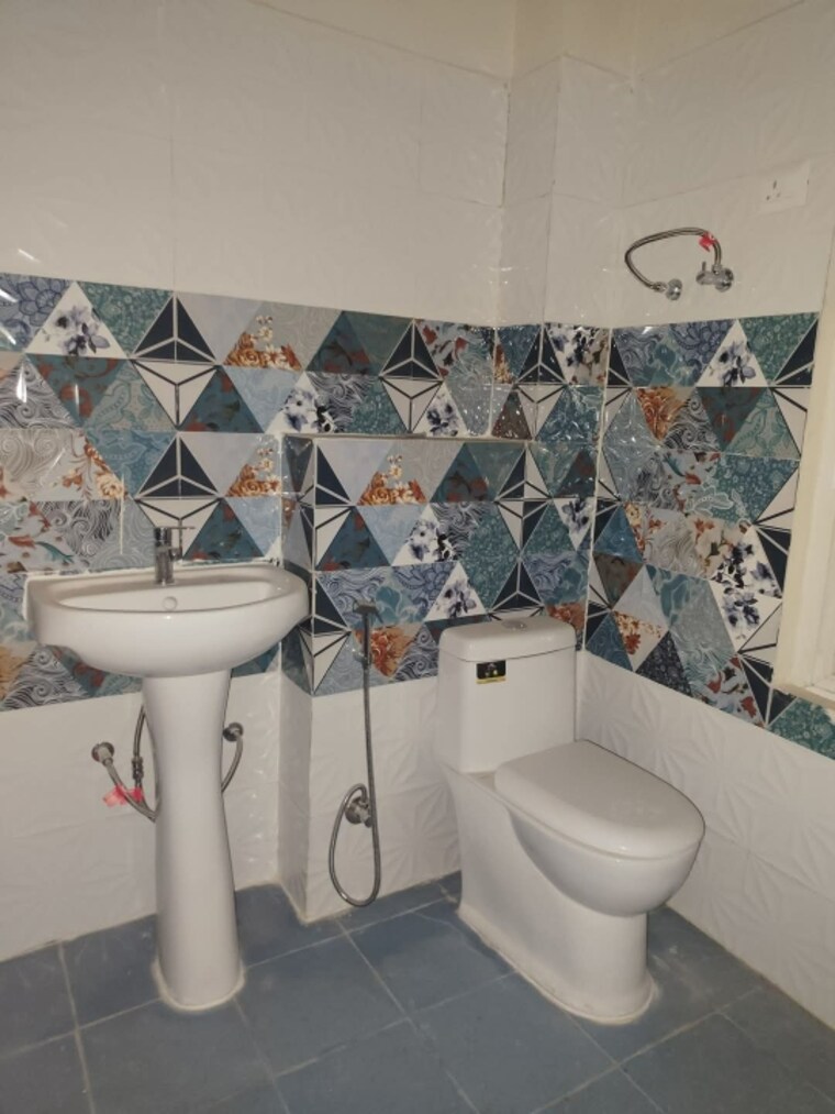 Master Bedroom, dpl-flora-heritage 3 Bedroom 1396 Sq.Ft. Apartment In Sector 1 Greater Noida Greater Noida 9330623