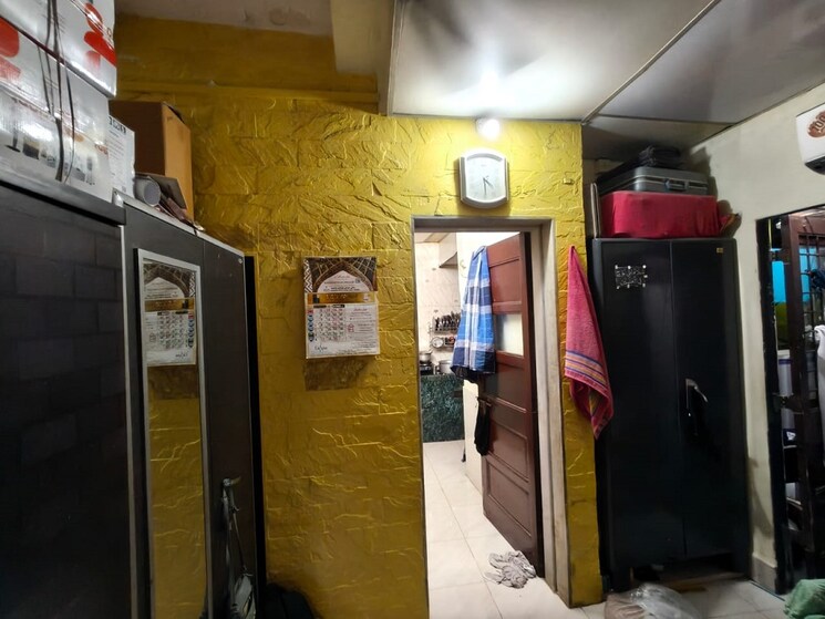 Bedroom, bandra west 1 Bedroom 550 Sq.Ft. Apartment In Bandra West Mumbai 9330661