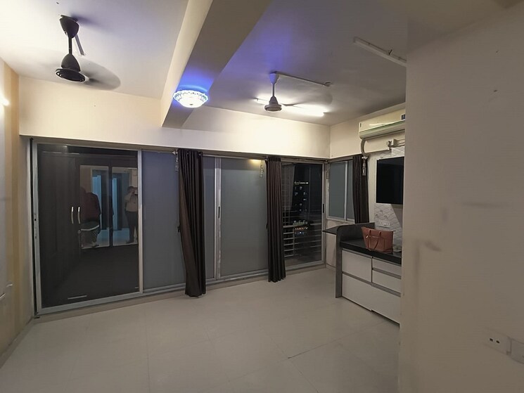 Living Room, khar west 1 RK 250 Sq.Ft. Apartment In Khar West Mumbai 9330666
