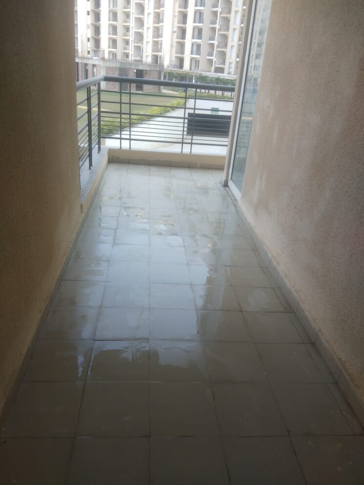 Balcony, omaxe-silver-birch 3 Bedroom 1180 Sq.Ft. Builder Floor In North Mullanpur Chandigarh 9330685