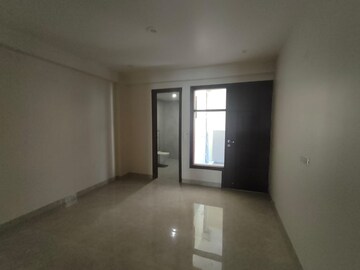 Room in 2 BHK Builder Floor at Sector 45 – for Rent
