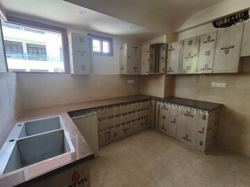 Living Room in 2 BHK Builder Floor at Sector 45 – for Rent