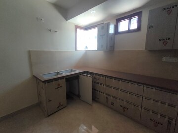 Kitchen in 2 BHK Builder Floor at Sector 45 – for Rent